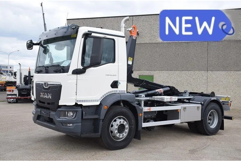 MAN TGM 18.320 - Камион со кука за подигање: слика 1 MAN TGM 18.320 - Камион со кука за подигање: слика 1