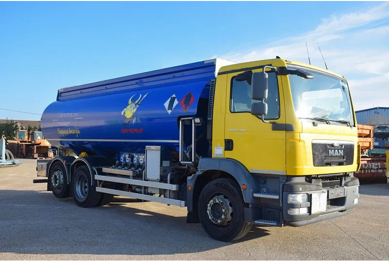 MAN TGM 26.340 - Камион цистерна: слика 2 MAN TGM 26.340 - Камион цистерна: слика 2