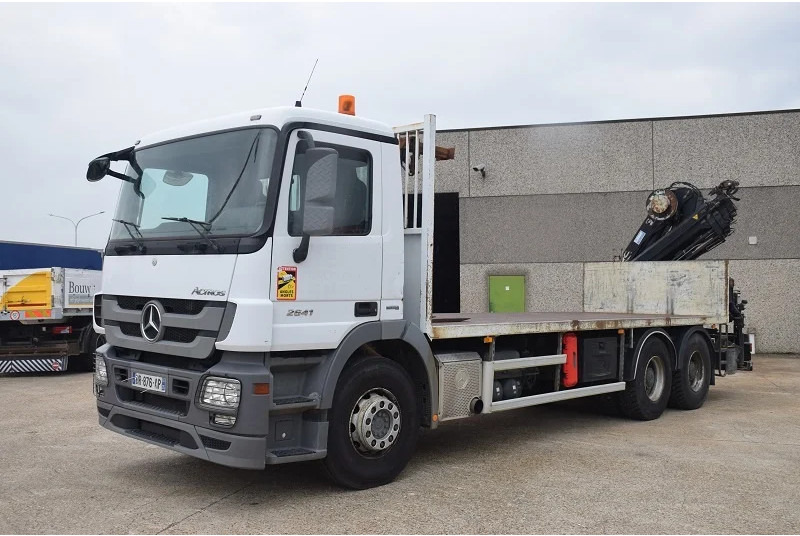 Mercedes-Benz Actros 2641 - Камион со платформа, Камион со кран: слика 2 Mercedes-Benz Actros 2641 - Камион со платформа, Камион со кран: слика 2