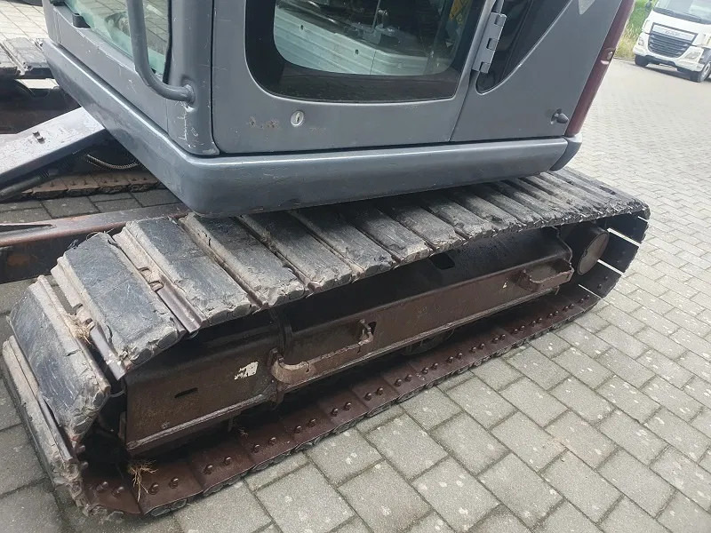 New Holland Kobelco E70 - 8 TON - Мини багер: слика 3 New Holland Kobelco E70 - 8 TON - Мини багер: слика 3