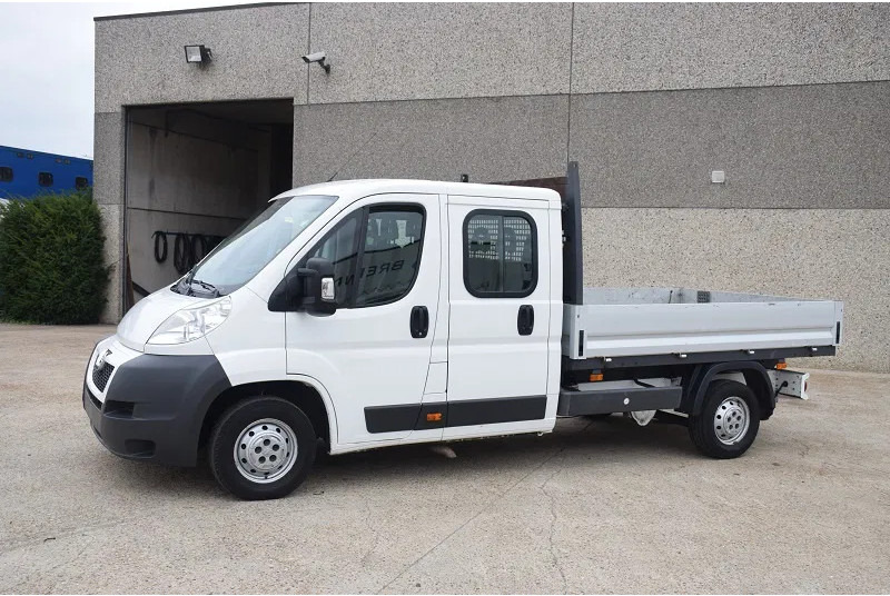 Peugeot Boxer 2.2 L -130 pk - - Комбе со отворен сандак, Комби со двојна кабина: слика 3 Peugeot Boxer 2.2 L -130 pk - - Комбе со отворен сандак, Комби со двојна кабина: слика 3
