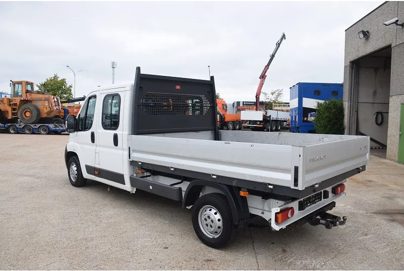 Peugeot Boxer 2.2 L -130 pk - - Комбе со отворен сандак, Комби со двојна кабина: слика 4 Peugeot Boxer 2.2 L -130 pk - - Комбе со отворен сандак, Комби со двојна кабина: слика 4
