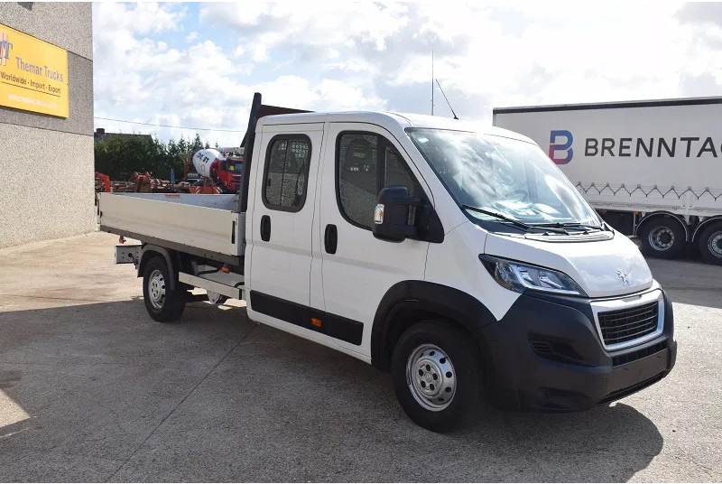 Peugeot Boxer BOXER 2.0 L -130 pk -L4 - Комбе со отворен сандак, Комби со двојна кабина: слика 3 Peugeot Boxer BOXER 2.0 L -130 pk -L4 - Комбе со отворен сандак, Комби со двојна кабина: слика 3