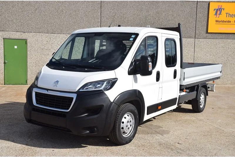 Peugeot Boxer BOXER 2.0 L -130 pk -L4 - Комбе со отворен сандак, Комби со двојна кабина: слика 2 Peugeot Boxer BOXER 2.0 L -130 pk -L4 - Комбе со отворен сандак, Комби со двојна кабина: слика 2