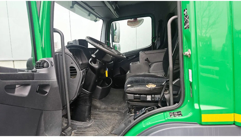 Mercedes-Benz Atego 1018 *L*Achteruitrijcamera*Automaat*Airco*Dhollandia Laadbrug*7149cm - Камион: слика 3 Mercedes-Benz Atego 1018 *L*Achteruitrijcamera*Automaat*Airco*Dhollandia Laadbrug*7149cm - Камион: слика 3