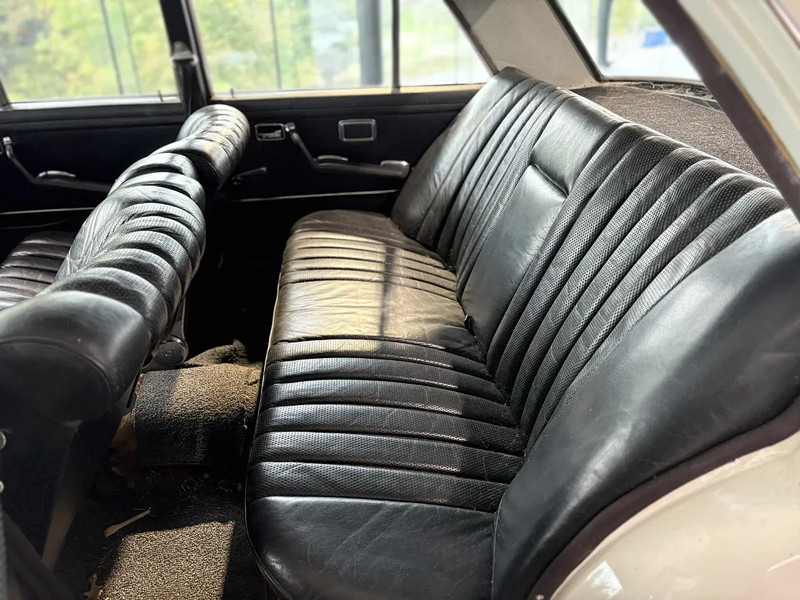 Mercedes-Benz 280SE *OldTimer*Automaat*LerenZetels*Schuifdak* - Автомобил: слика 4 Mercedes-Benz 280SE *OldTimer*Automaat*LerenZetels*Schuifdak* - Автомобил: слика 4