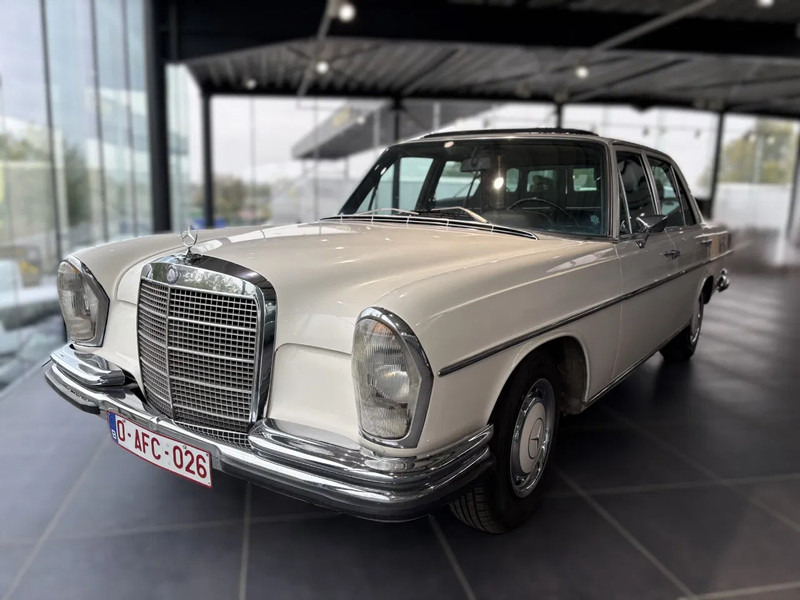 Mercedes-Benz 280SE *OldTimer*Automaat*LerenZetels*Schuifdak* - Автомобил: слика 1 Mercedes-Benz 280SE *OldTimer*Automaat*LerenZetels*Schuifdak* - Автомобил: слика 1