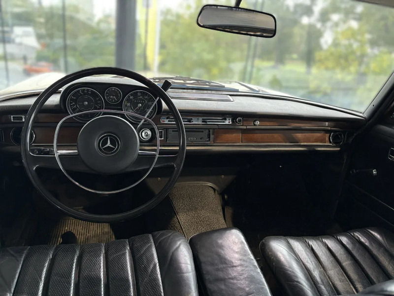 Mercedes-Benz 280SE *OldTimer*Automaat*LerenZetels*Schuifdak* - Автомобил: слика 3 Mercedes-Benz 280SE *OldTimer*Automaat*LerenZetels*Schuifdak* - Автомобил: слика 3