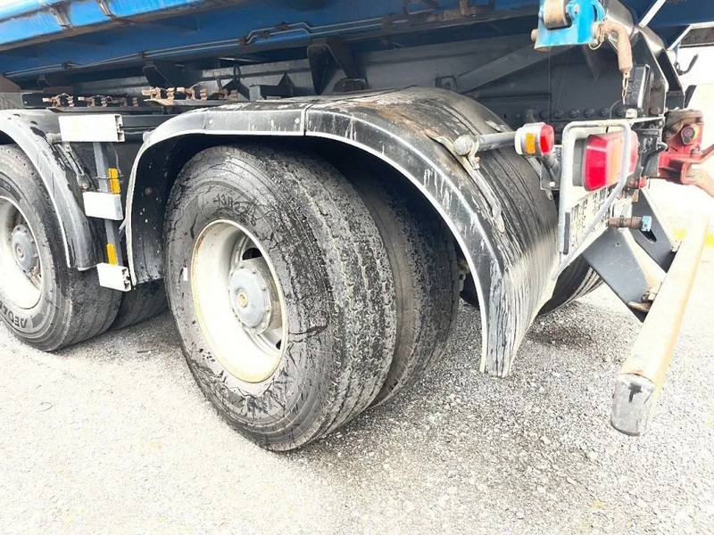 Mercedes-Benz Arocs 3342 *6x6*meegestuurd as*2zijdige kipper*Airco*Bluetooth - Кипер, Камион со кран: слика 5 Mercedes-Benz Arocs 3342 *6x6*meegestuurd as*2zijdige kipper*Airco*Bluetooth - Кипер, Камион со кран: слика 5