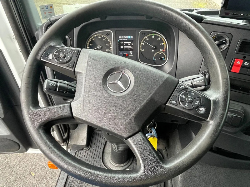 Mercedes-Benz Atego 1221 *Cruise control*Bluetooth*Elektrisch verstelbare en verwarmde spiegels - Камион ладилник: слика 3 Mercedes-Benz Atego 1221 *Cruise control*Bluetooth*Elektrisch verstelbare en verwarmde spiegels - Камион ладилник: слика 3