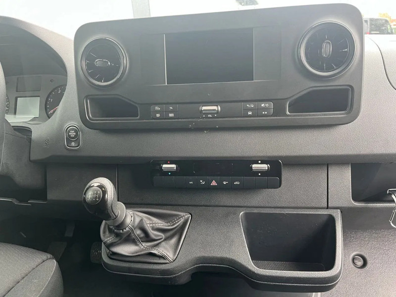 Mercedes-Benz Sprinter 315 L3H2*360°Camera*parktronic*cruise control*zetelverwarming* - Товарно комбе: слика 5 Mercedes-Benz Sprinter 315 L3H2*360°Camera*parktronic*cruise control*zetelverwarming* - Товарно комбе: слика 5
