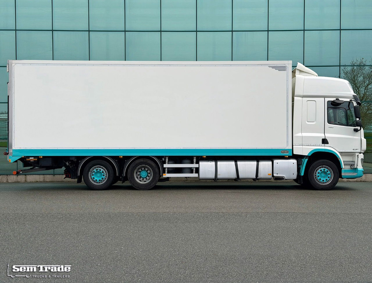 DAF CF 450 SC Heiwo Isolated BOX 875 x 250 x 275 INS. Carrier Cooling 340.000 KM Tail Lift Super Condition NEW APK - TUV - Камион ладилник: слика 5 DAF CF 450 SC Heiwo Isolated BOX 875 x 250 x 275 INS. Carrier Cooling 340.000 KM Tail Lift Super Condition NEW APK - TUV - Камион ладилник: слика 5