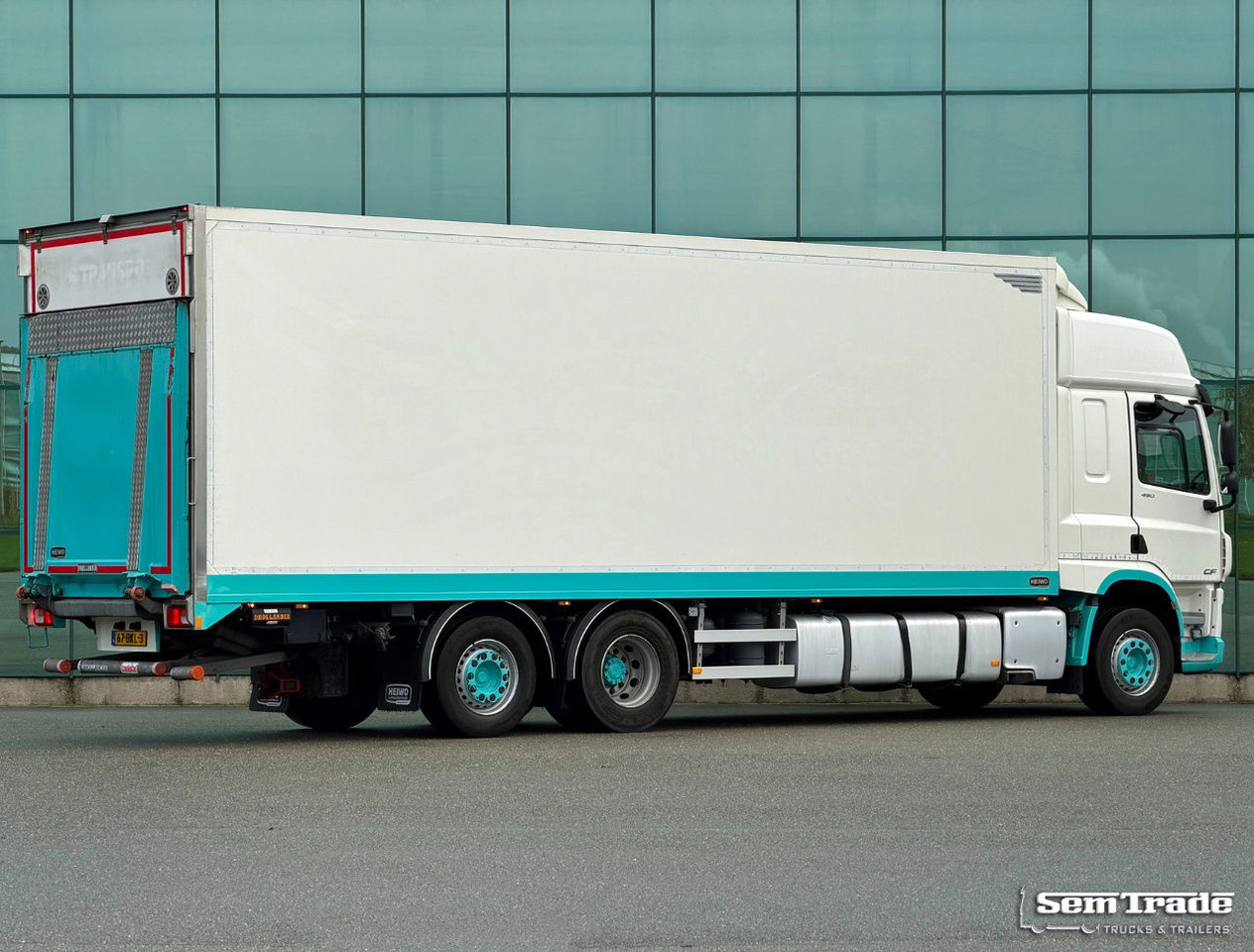 DAF CF 450 SC Heiwo Isolated BOX 875 x 250 x 275 INS. Carrier Cooling 340.000 KM Tail Lift Super Condition NEW APK - TUV - Камион ладилник: слика 4 DAF CF 450 SC Heiwo Isolated BOX 875 x 250 x 275 INS. Carrier Cooling 340.000 KM Tail Lift Super Condition NEW APK - TUV - Камион ладилник: слика 4