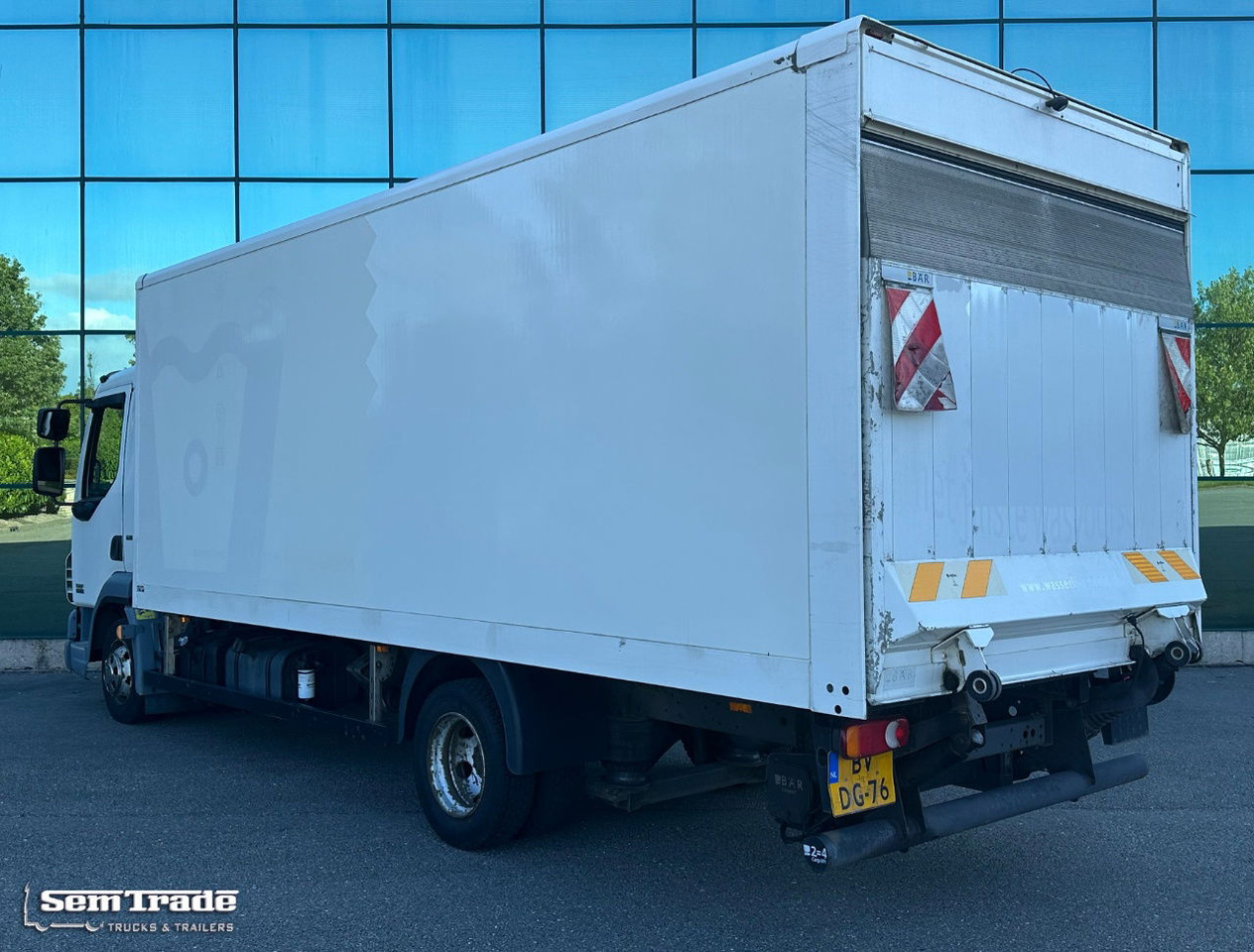 DAF LF 180 Euro 5 Tail Lift 215.000 KM Holland-Truck - Камион сандучар: слика 2 DAF LF 180 Euro 5 Tail Lift 215.000 KM Holland-Truck - Камион сандучар: слика 2