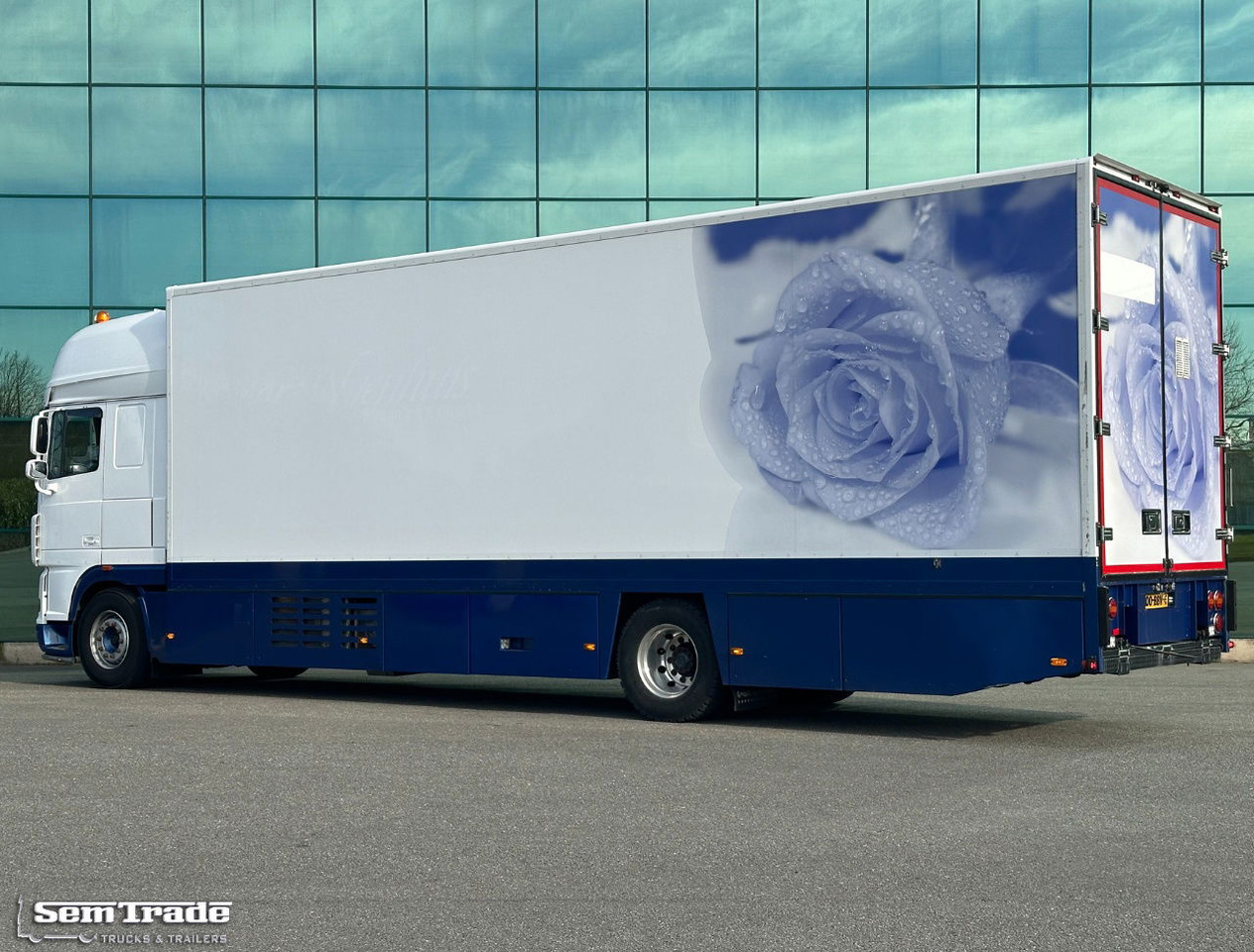 DAF XF 105.460 SSC 7 Karren BAK Bloemen Verkoop Koeling Klep Kachel - Камион ладилник: слика 3 DAF XF 105.460 SSC 7 Karren BAK Bloemen Verkoop Koeling Klep Kachel - Камион ладилник: слика 3