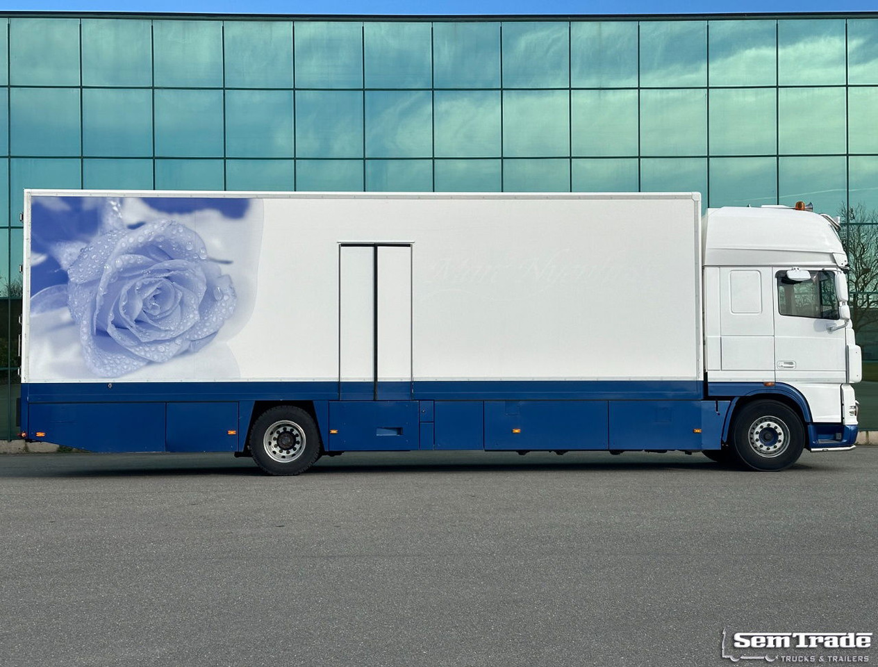 DAF XF 105.460 SSC 7 Karren BAK Bloemen Verkoop Koeling Klep Kachel - Камион ладилник: слика 5 DAF XF 105.460 SSC 7 Karren BAK Bloemen Verkoop Koeling Klep Kachel - Камион ладилник: слика 5