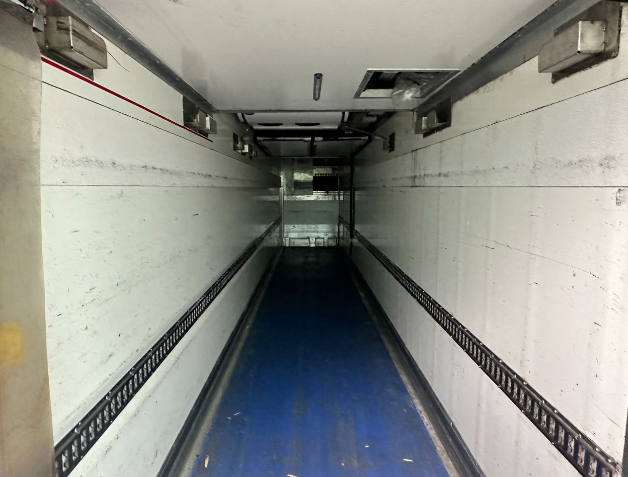 Полуприколка ладилник Gray and Adams City Trailer Carrier Vector 1850 MT TRI-Temp Tail Lift Side Door Steering Axle 3 Pieces Available: слика 18