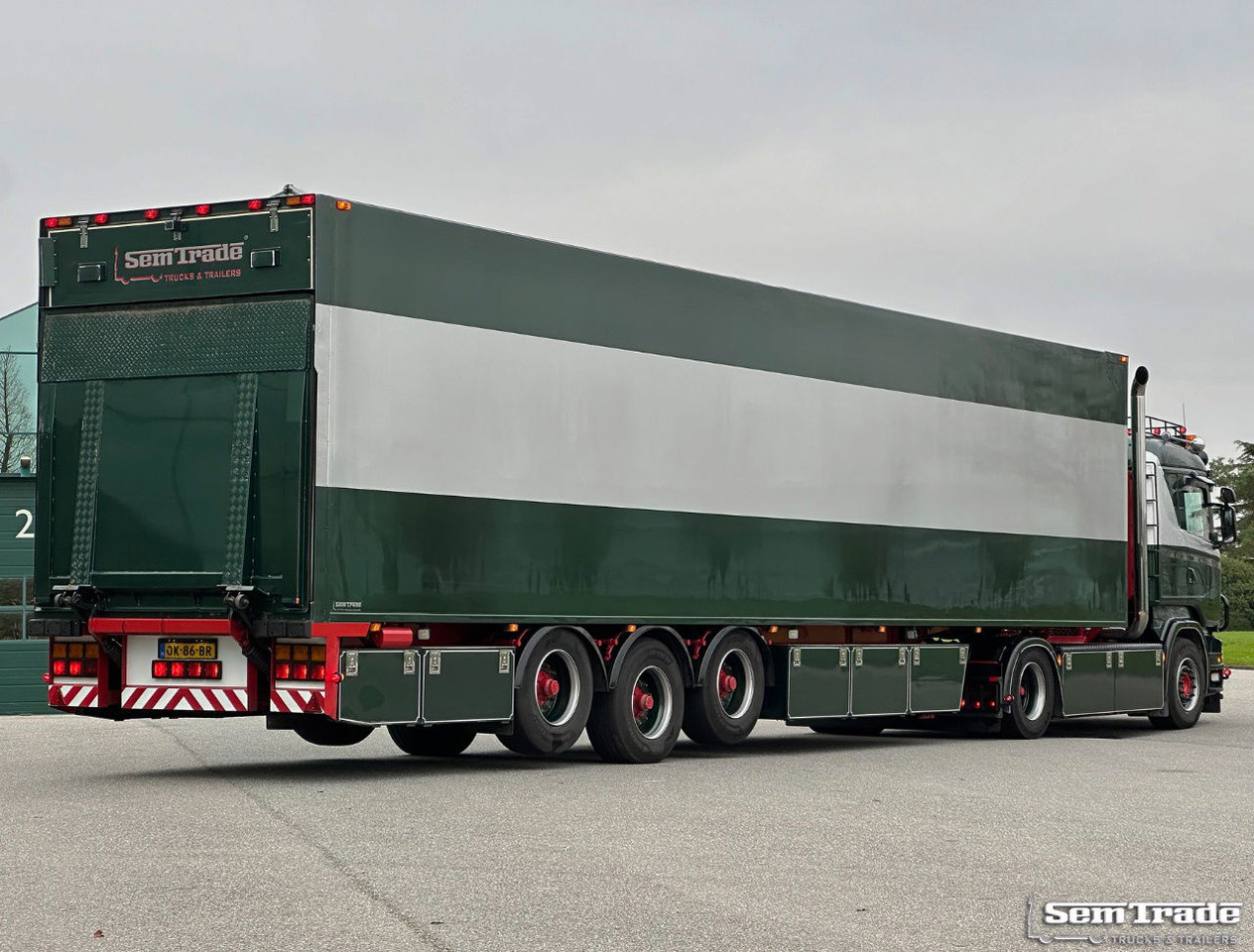 Scania R500 V8 Analogue Tacho 779.000 KM Show Truck Special Interior + Special V - Камион влекач: слика 4 Scania R500 V8 Analogue Tacho 779.000 KM Show Truck Special Interior + Special V - Камион влекач: слика 4