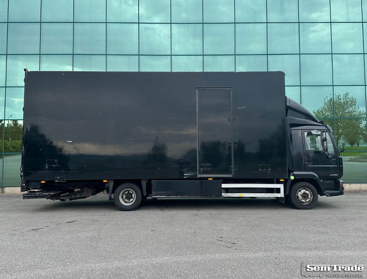 MAN LE 220C Euro 3 Isolated BOX + BOX Heater 740 x 240 x 295 CM Inside Holland Truck - Камион сандучар: слика 5 MAN LE 220C Euro 3 Isolated BOX + BOX Heater 740 x 240 x 295 CM Inside Holland Truck - Камион сандучар: слика 5