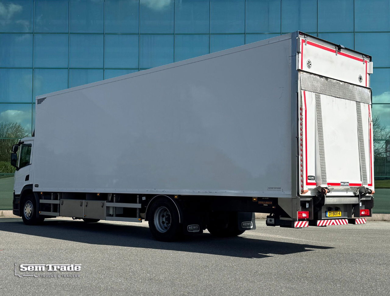 Scania P320 Heiwo 16 Karrenbak 275 CM Hoog Kachel 2.500 KG Klep Super Staat - Камион сандучар: слика 3 Scania P320 Heiwo 16 Karrenbak 275 CM Hoog Kachel 2.500 KG Klep Super Staat - Камион сандучар: слика 3