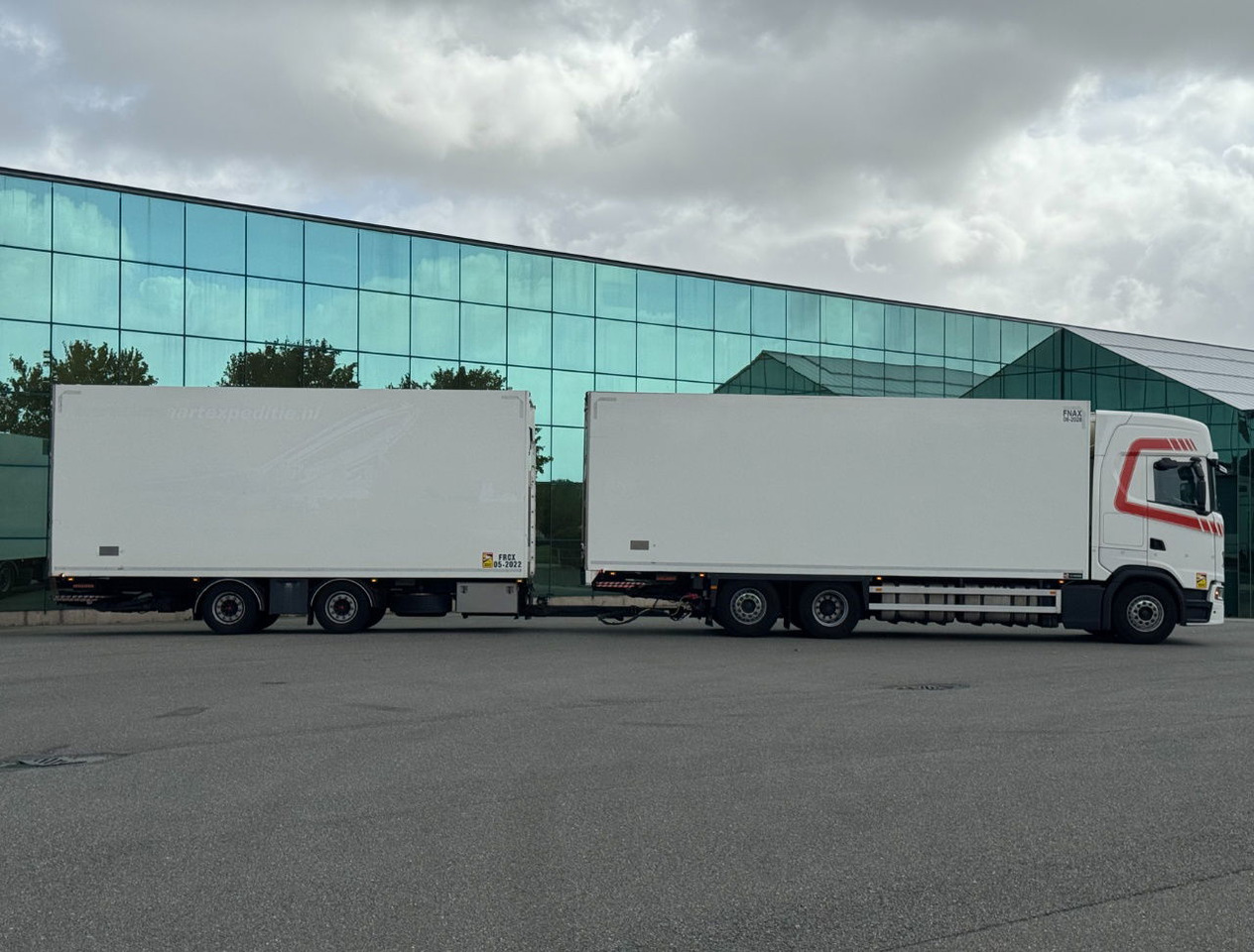 Scania S500 6X2 Retarder 50 CC Combi 2x Taillift TOP Condition Holland Truck - Камион ладилник: слика 4 Scania S500 6X2 Retarder 50 CC Combi 2x Taillift TOP Condition Holland Truck - Камион ладилник: слика 4