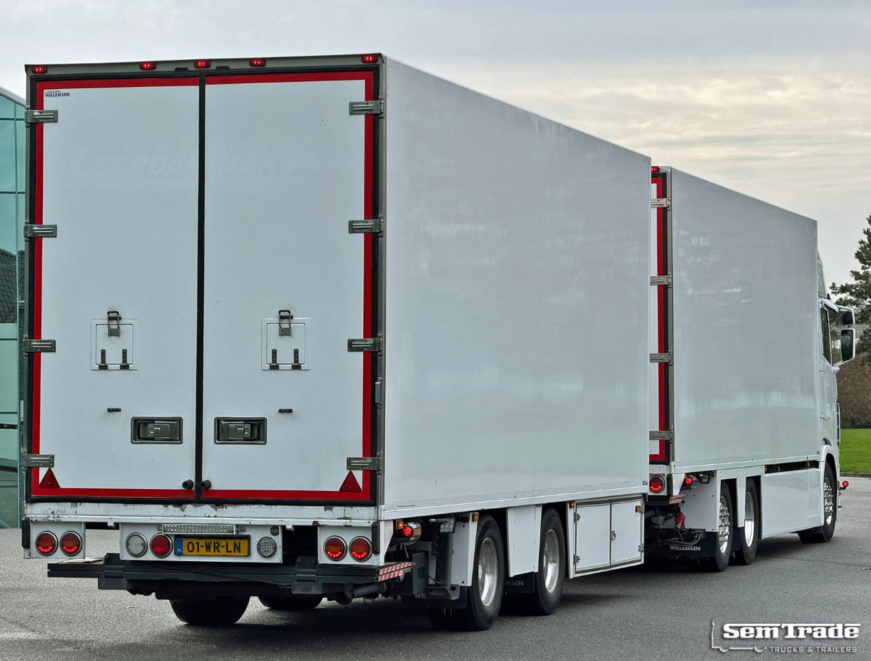 Scania S660 V8 Retarder Full Options 50CC VAN Beurden Boxes 2x Lift Super Condition - Камион ладилник: слика 4 Scania S660 V8 Retarder Full Options 50CC VAN Beurden Boxes 2x Lift Super Condition - Камион ладилник: слика 4