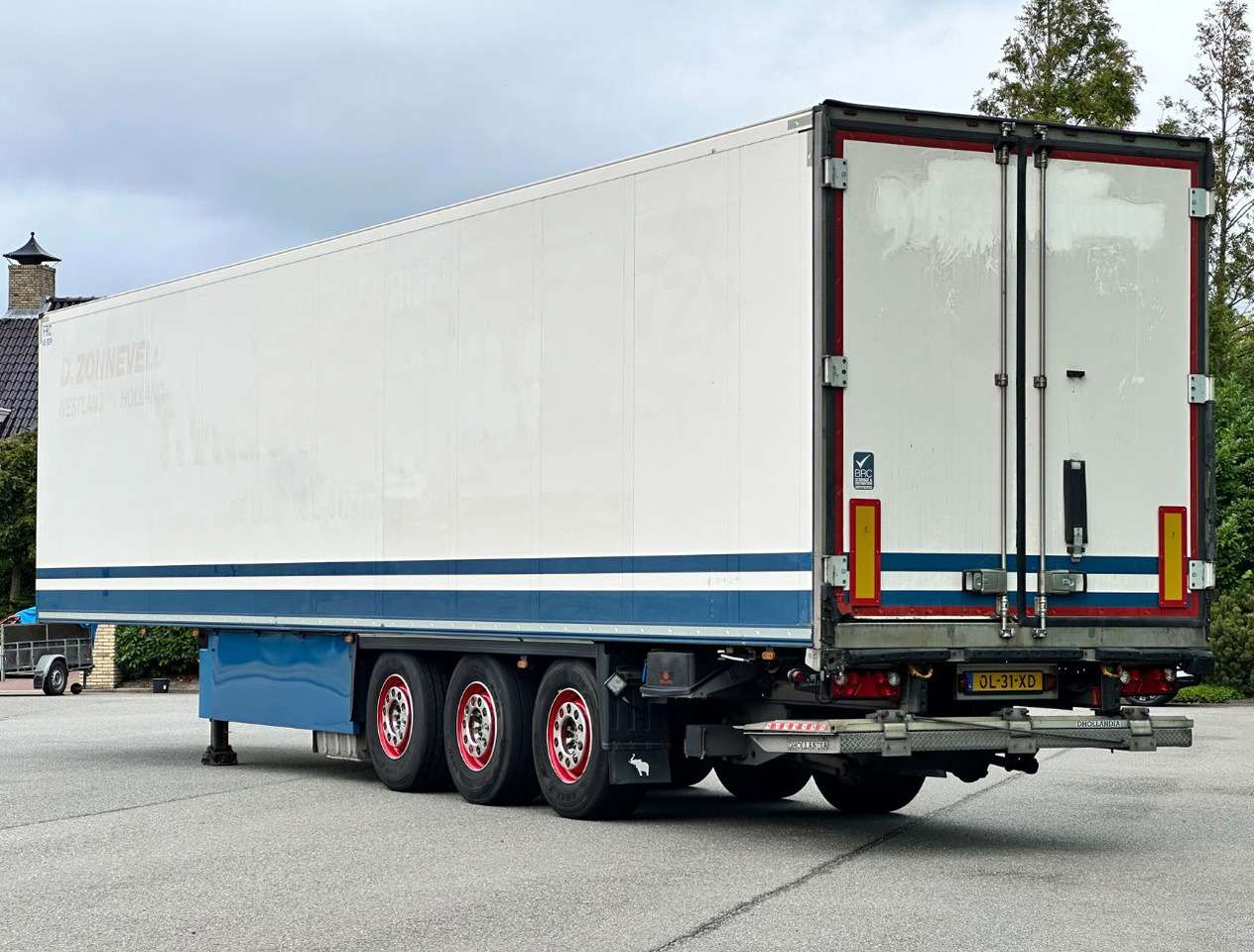 Schmitz Cargobull SCBS3B Carrier Vector 1550 Only 3367 Engine Hours Flowerwide 270 CM High Inside Lift Axle Tail Lift - Полуприколка ладилник: слика 3 Schmitz Cargobull SCBS3B Carrier Vector 1550 Only 3367 Engine Hours Flowerwide 270 CM High Inside Lift Axle Tail Lift - Полуприколка ладилник: слика 3