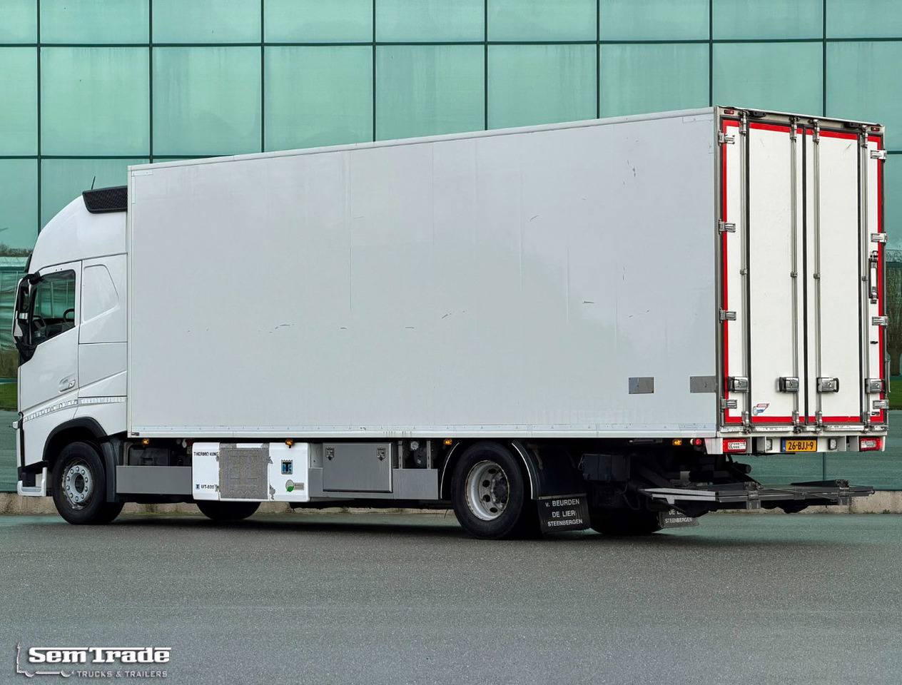 Volvo FH 13.460 I-Park Cool Themo King UT-800 VAN Beurden BOX Tail Lift TOP Condition NL-Truck - Камион ладилник: слика 3 Volvo FH 13.460 I-Park Cool Themo King UT-800 VAN Beurden BOX Tail Lift TOP Condition NL-Truck - Камион ладилник: слика 3