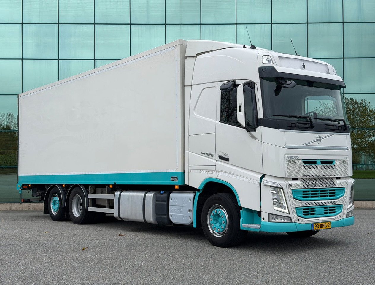 Volvo FH 420 6X2 Globetrotter Heiwo BOX 875 x 250 x 272 CM IN Thermo King T-800 490.000 KM TOP Condition NL Truck - Камион ладилник: слика 5 Volvo FH 420 6X2 Globetrotter Heiwo BOX 875 x 250 x 272 CM IN Thermo King T-800 490.000 KM TOP Condition NL Truck - Камион ладилник: слика 5