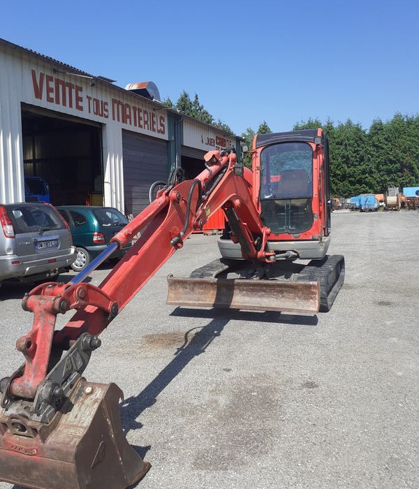 Mini pelle JCB 5 t235 avec cabine Tres Bon etat general - Мини багер: слика 2 Mini pelle JCB 5 t235 avec cabine Tres Bon etat general - Мини багер: слика 2