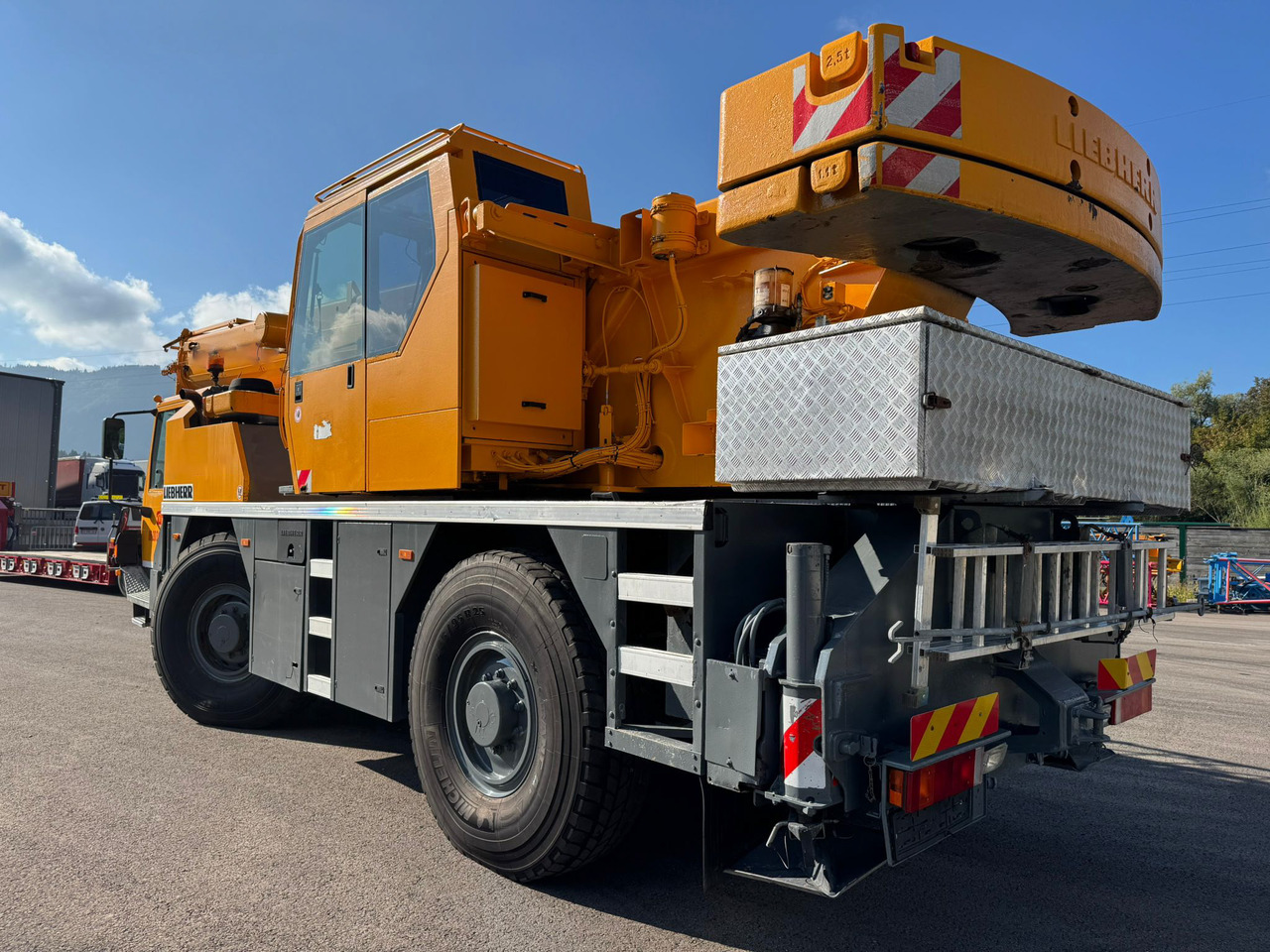LIEBHERR LTM 1030/2 - Мобилен кран: слика 3 LIEBHERR LTM 1030/2 - Мобилен кран: слика 3