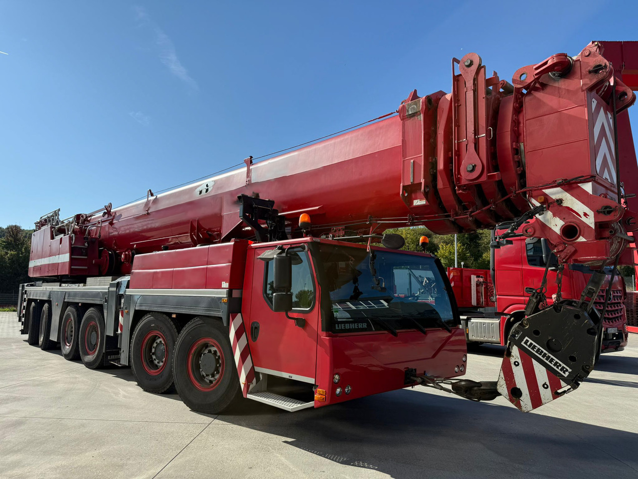 LIEBHERR LTM 1350-6.1 - Мобилен кран: слика 1 LIEBHERR LTM 1350-6.1 - Мобилен кран: слика 1