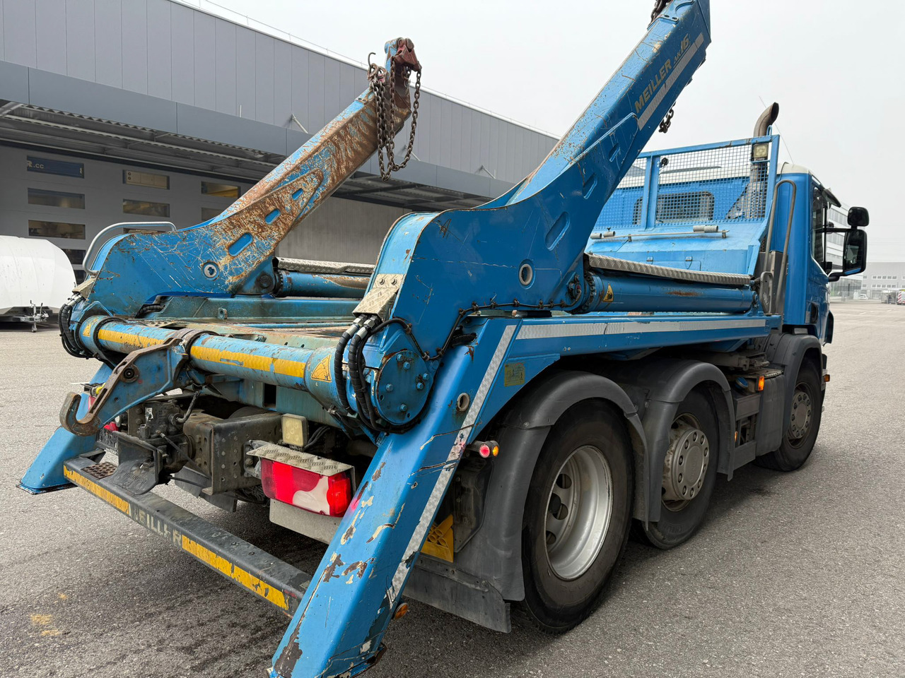 SCANIA P450 6x2 + AK16N TC - Камион за подигање контејнери: слика 4 SCANIA P450 6x2 + AK16N TC - Камион за подигање контејнери: слика 4