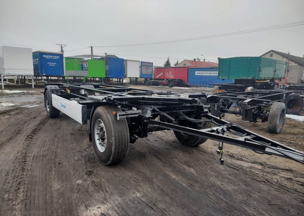 Krone Przyczepa BDF Krone - Транспортер на контејнер/ Приколка со променливо тело: слика 1 Krone Przyczepa BDF Krone - Транспортер на контејнер/ Приколка со променливо тело: слика 1