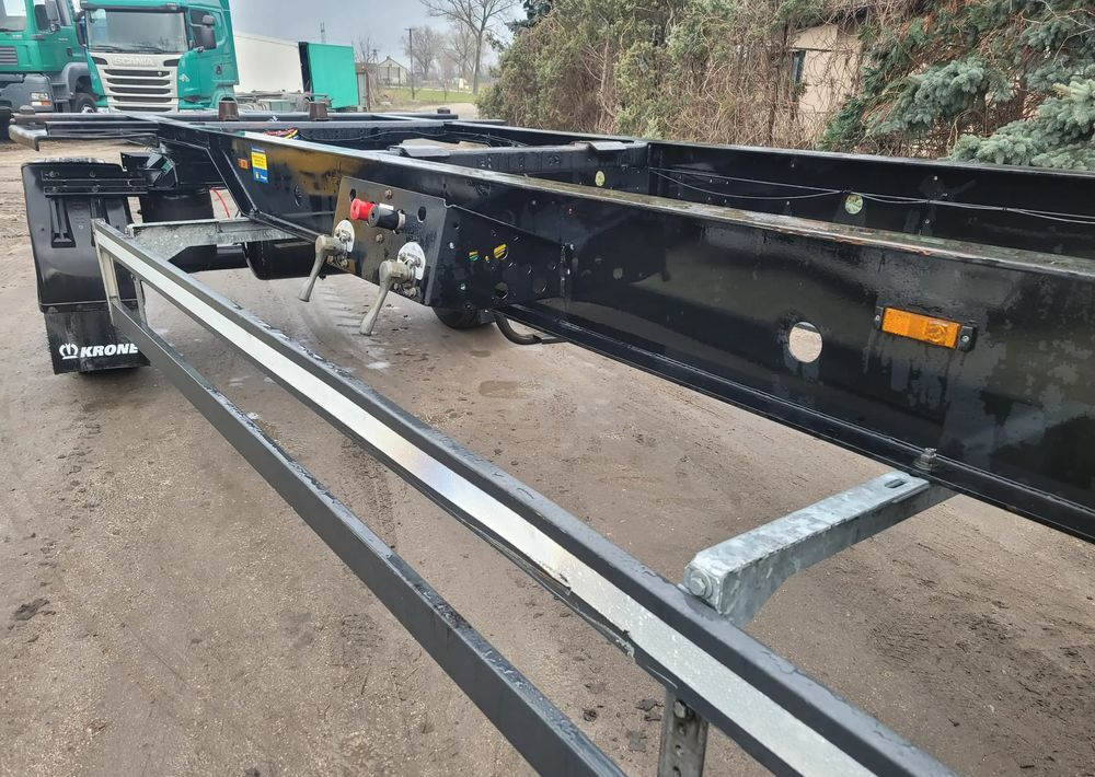 Krone Przyczepa BDF - Транспортер на контејнер/ Приколка со променливо тело: слика 3 Krone Przyczepa BDF - Транспортер на контејнер/ Приколка со променливо тело: слика 3