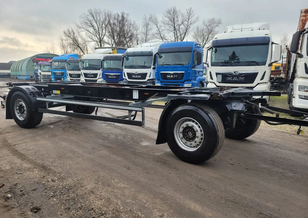 Krone Przyczepa BDF - Транспортер на контејнер/ Приколка со променливо тело: слика 1 Krone Przyczepa BDF - Транспортер на контејнер/ Приколка со променливо тело: слика 1