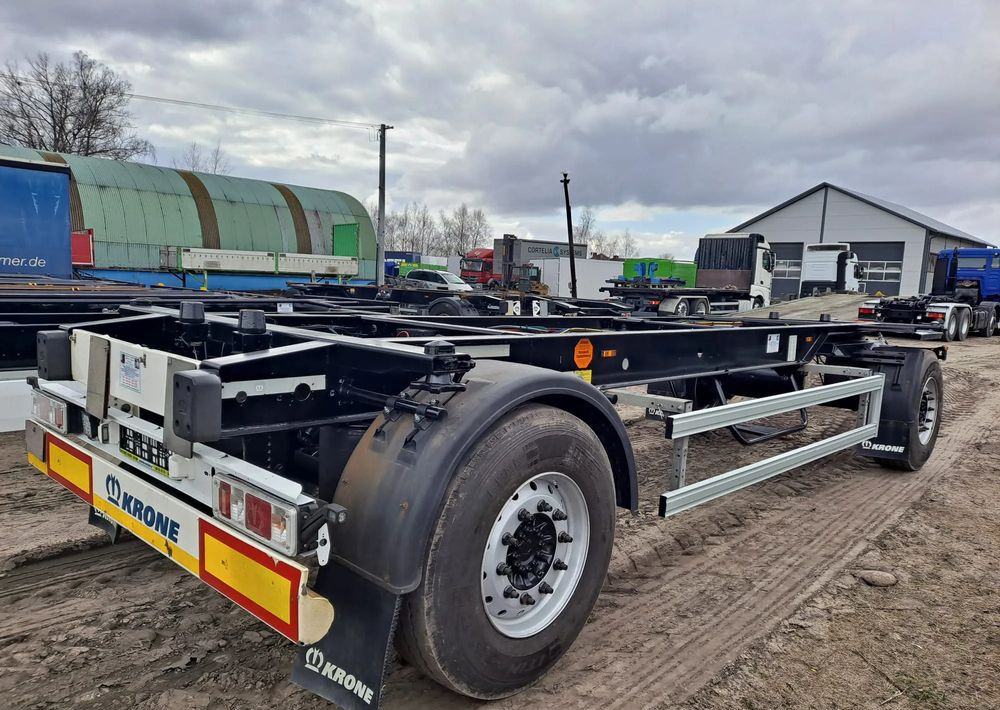 Krone Przyczepa Krone BDF 2017 rok - Транспортер на контејнер/ Приколка со променливо тело: слика 2 Krone Przyczepa Krone BDF 2017 rok - Транспортер на контејнер/ Приколка со променливо тело: слика 2