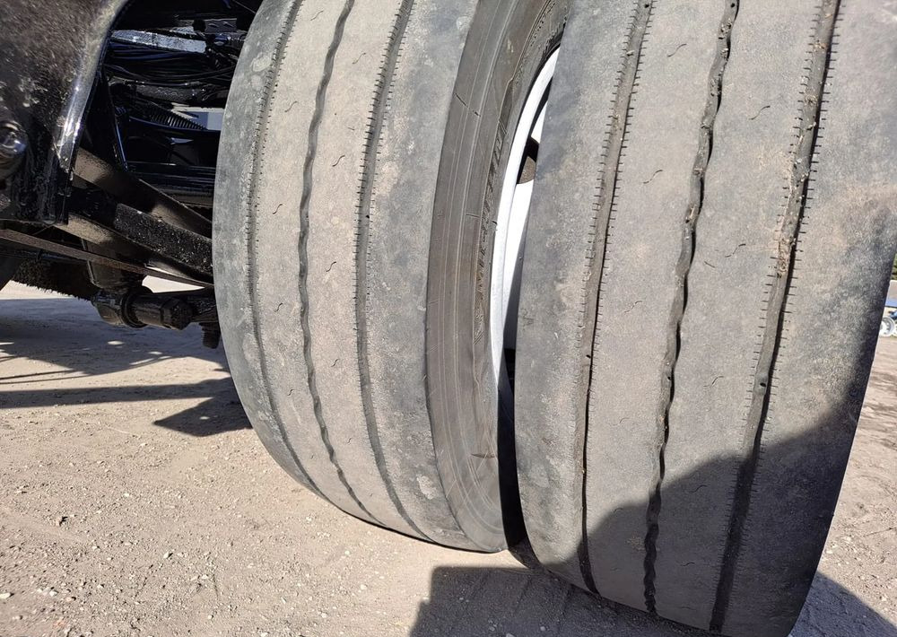 Krone Przyczepa Krone BDF 2017r - Транспортер на контејнер/ Приколка со променливо тело: слика 5 Krone Przyczepa Krone BDF 2017r - Транспортер на контејнер/ Приколка со променливо тело: слика 5