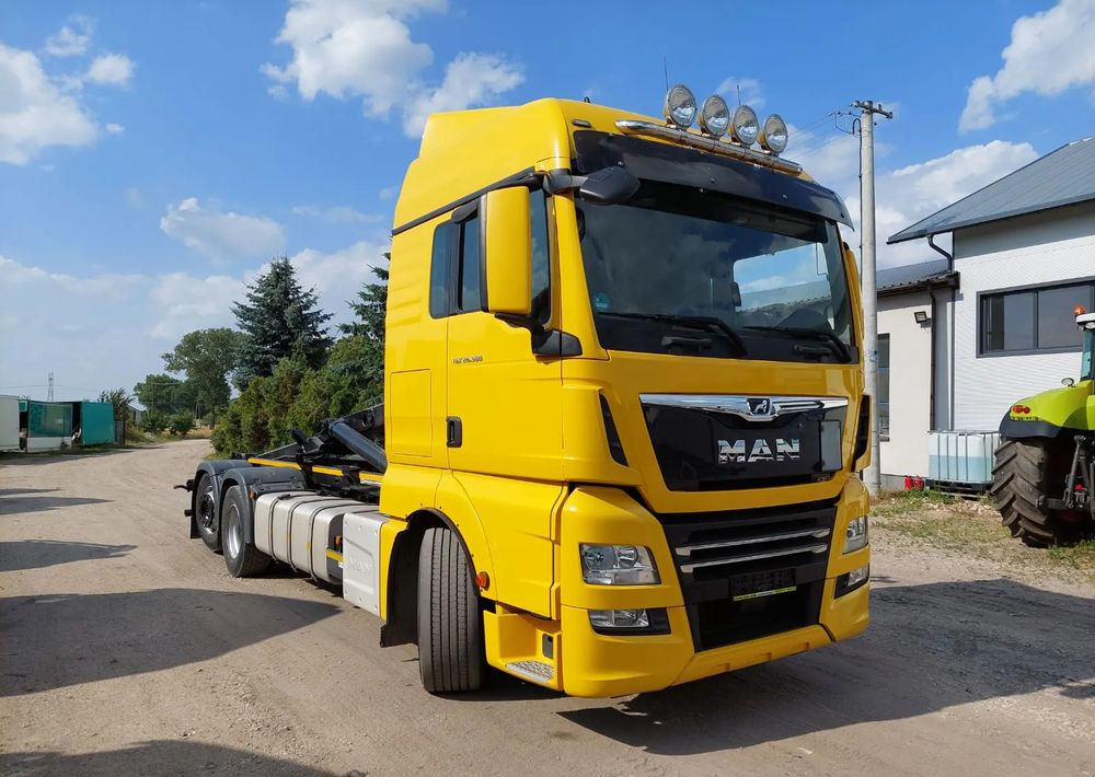 MAN TGX 26-500 Hakowiec oś skrętna - Камион со кука за подигање: слика 4 MAN TGX 26-500 Hakowiec oś skrętna - Камион со кука за подигање: слика 4