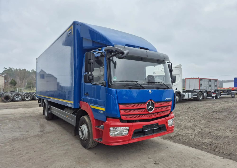 Mercedes-Benz Atego 1330 Euro 6 - Камион сандучар: слика 2 Mercedes-Benz Atego 1330 Euro 6 - Камион сандучар: слика 2