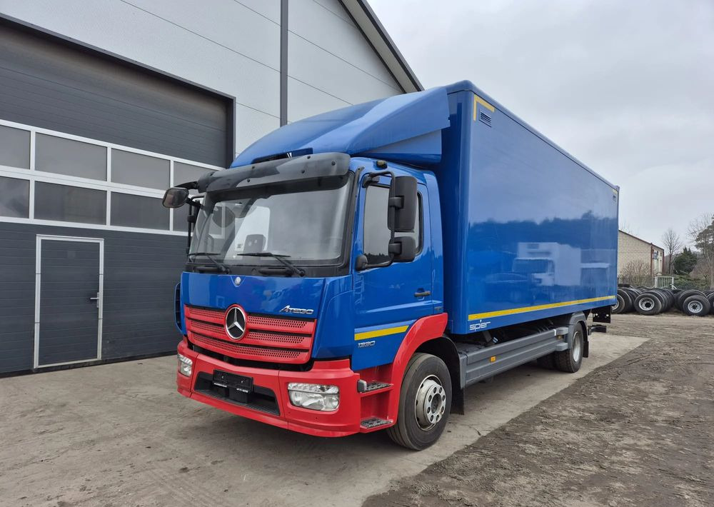 Mercedes-Benz Atego 1330 Euro 6 - Камион сандучар: слика 1 Mercedes-Benz Atego 1330 Euro 6 - Камион сандучар: слика 1