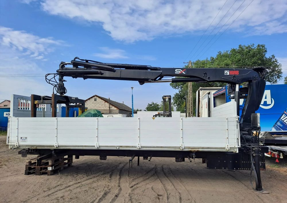 Mercedes-Benz Urządzenie dźwigowe HIAB XS122 - Кипер: слика 1 Mercedes-Benz Urządzenie dźwigowe HIAB XS122 - Кипер: слика 1