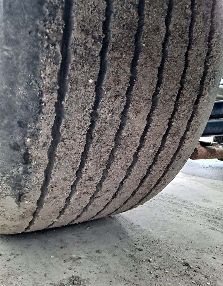 Wielton Przyczepa tandem - Транспортер на контејнер/ Приколка со променливо тело: слика 3 Wielton Przyczepa tandem - Транспортер на контејнер/ Приколка со променливо тело: слика 3