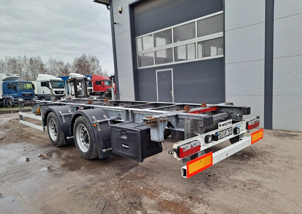 Wielton Przyczepa tandem - Транспортер на контејнер/ Приколка со променливо тело: слика 1 Wielton Przyczepa tandem - Транспортер на контејнер/ Приколка со променливо тело: слика 1