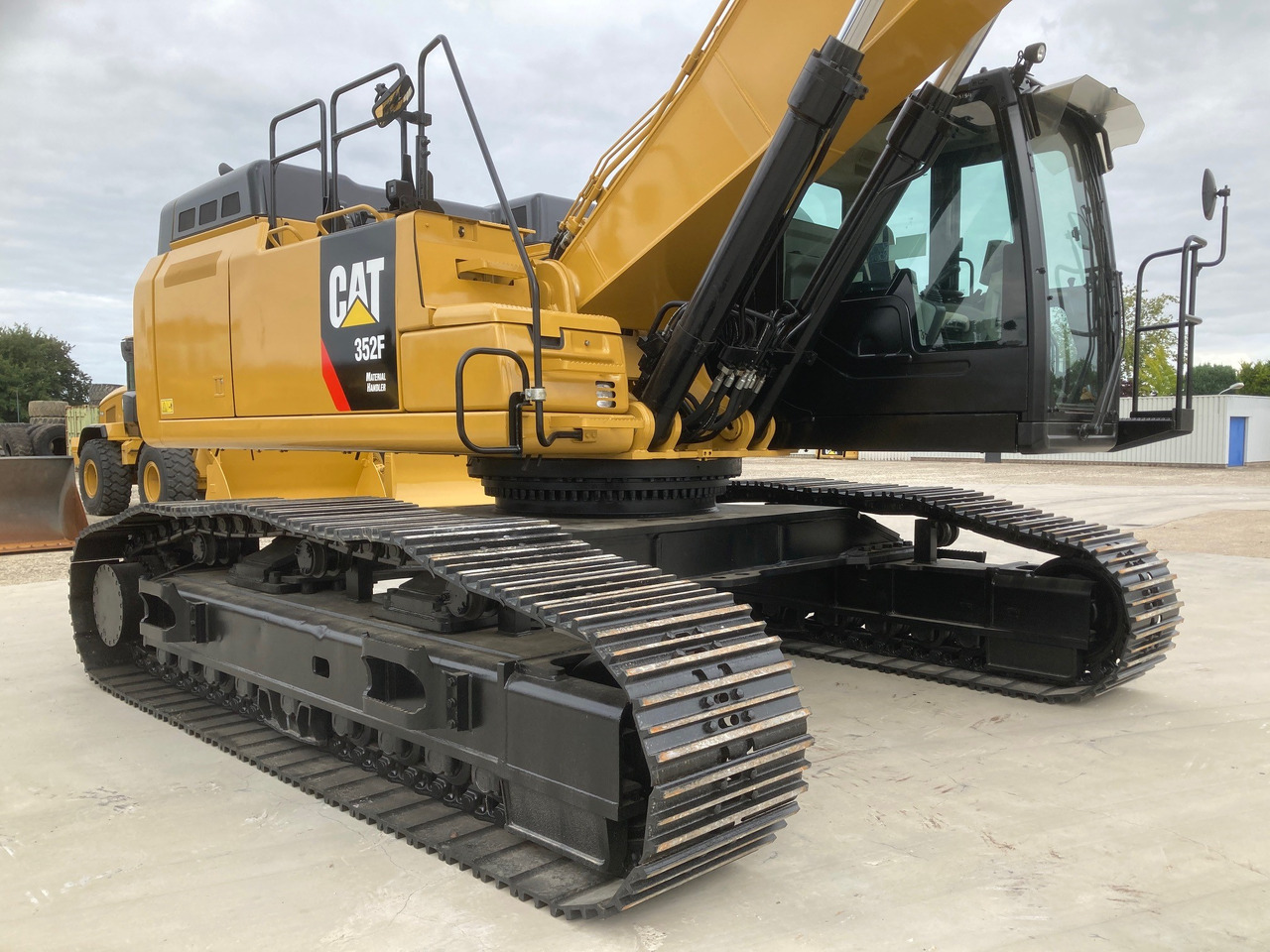 CATERPILLAR 352F Material Handler - Справувач со отпад/ Индустрија: слика 5 CATERPILLAR 352F Material Handler - Справувач со отпад/ Индустрија: слика 5
