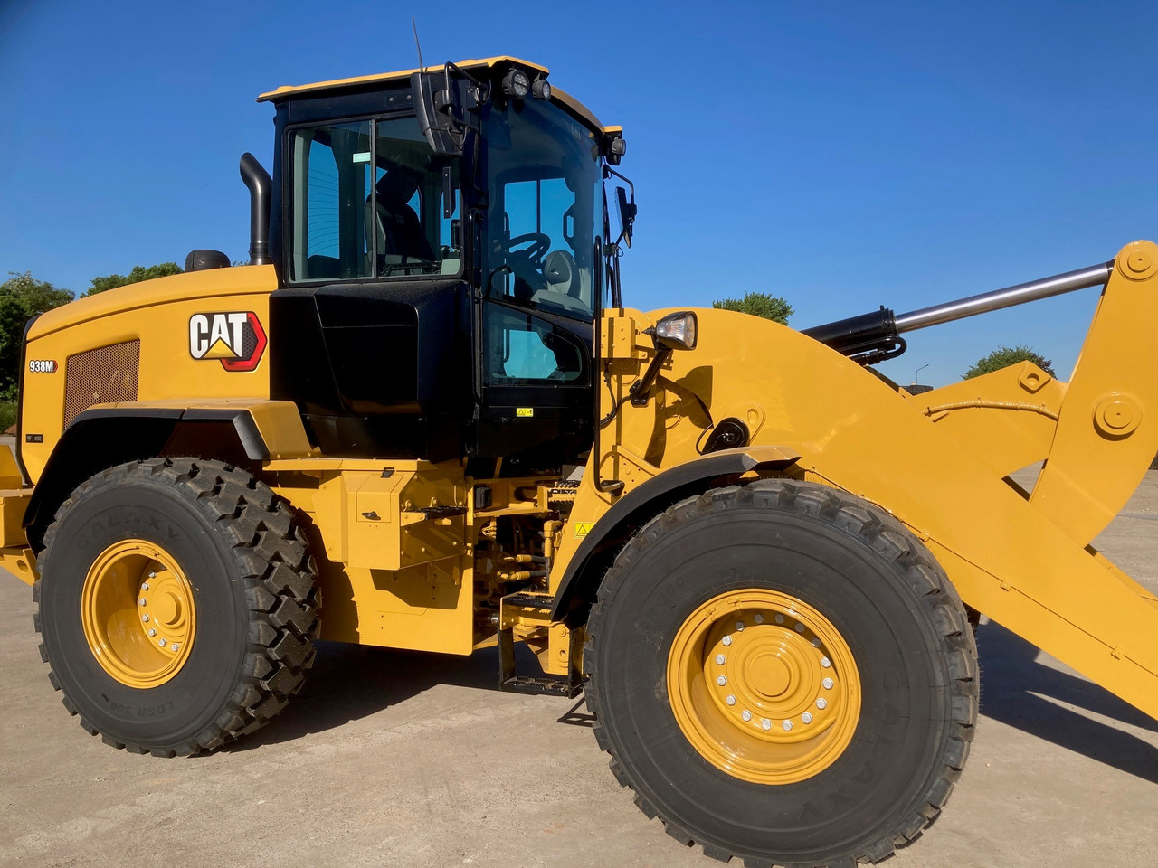 CATERPILLAR 938M - Натоварувач на тркала: слика 5 CATERPILLAR 938M - Натоварувач на тркала: слика 5