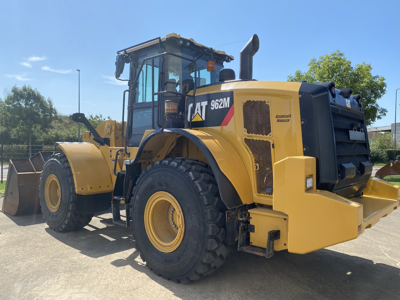 CATERPILLAR 962M - Натоварувач на тркала: слика 1 CATERPILLAR 962M - Натоварувач на тркала: слика 1