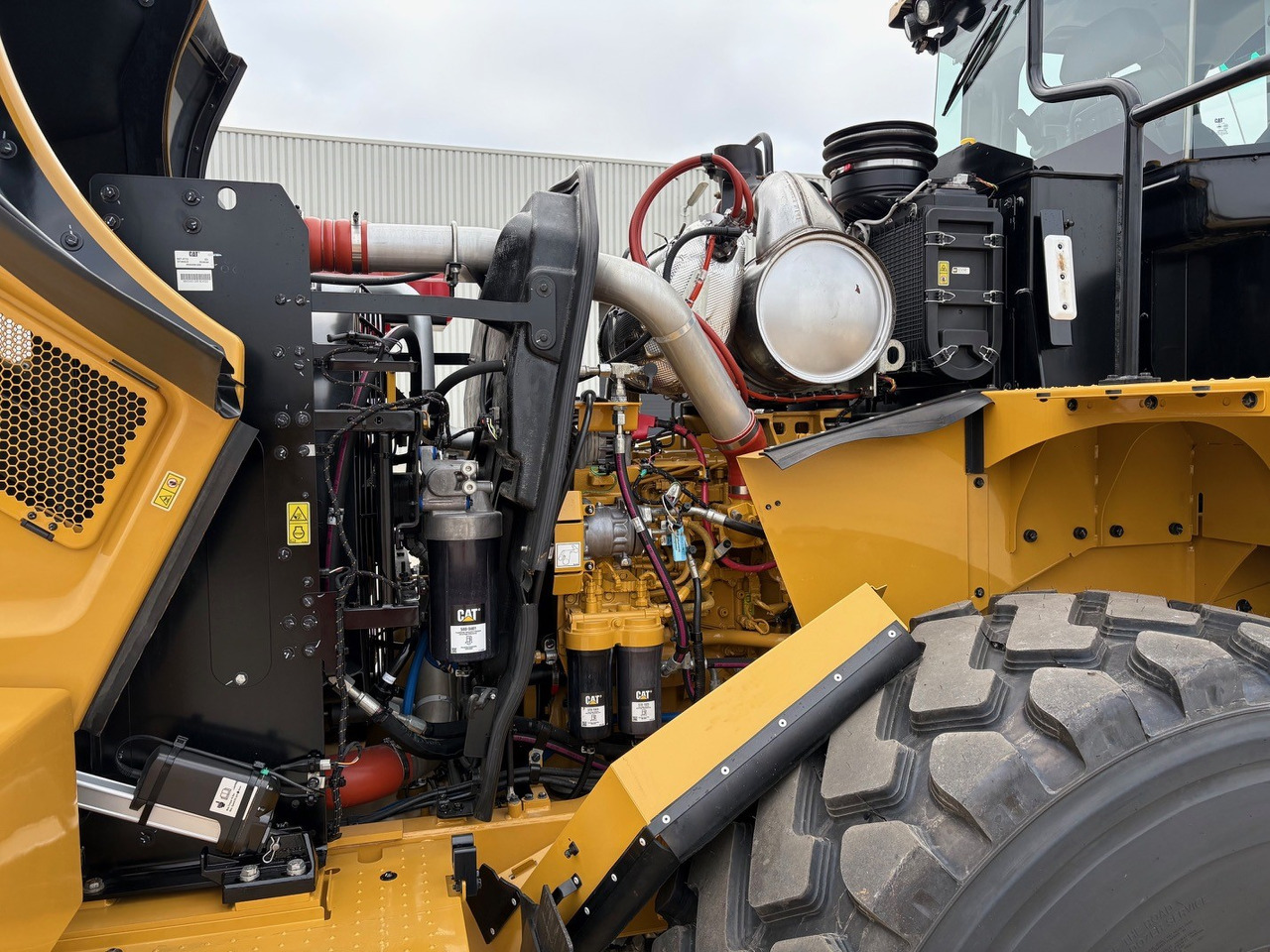 Натоварувач на тркала CATERPILLAR 972: слика 8