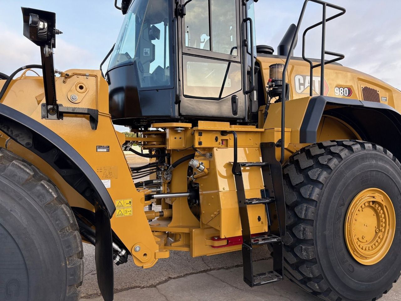 CATERPILLAR 980 - Натоварувач на тркала: слика 2 CATERPILLAR 980 - Натоварувач на тркала: слика 2
