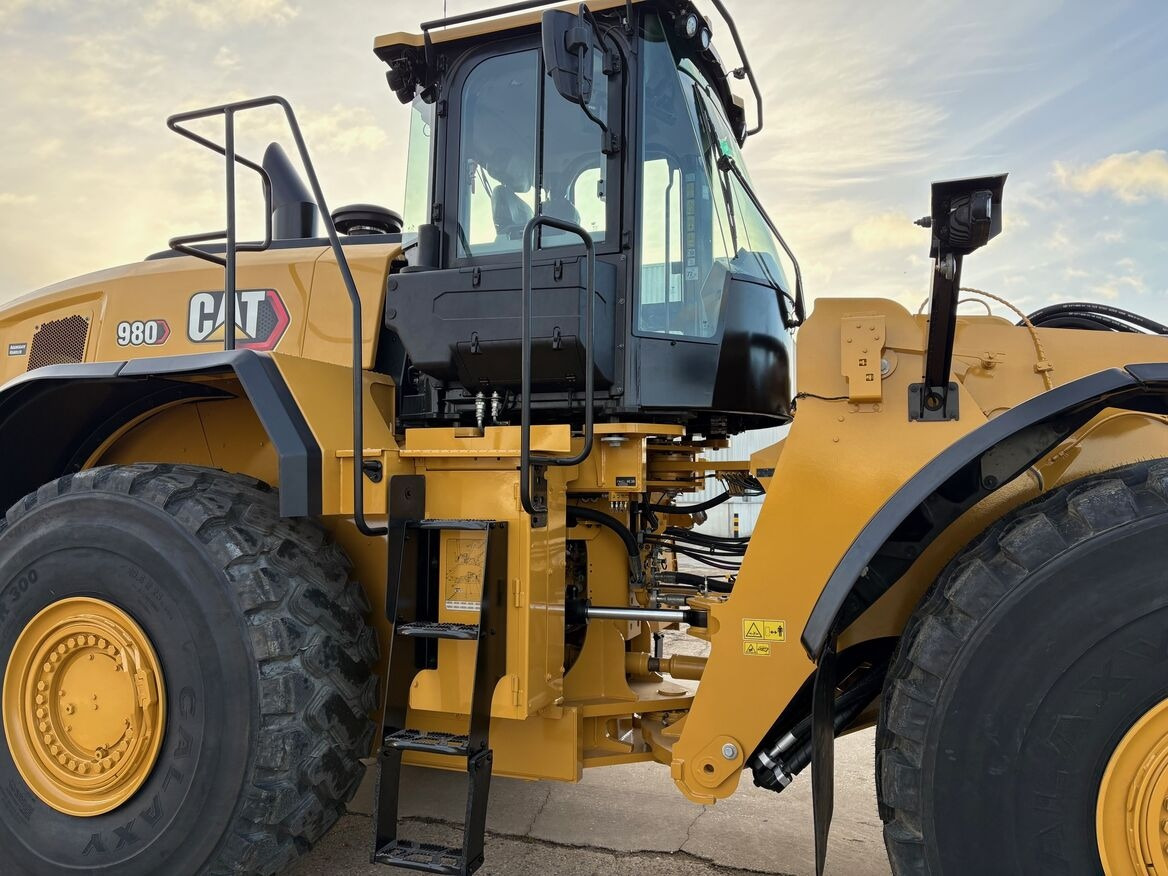 CATERPILLAR 980 - Натоварувач на тркала: слика 5 CATERPILLAR 980 - Натоварувач на тркала: слика 5